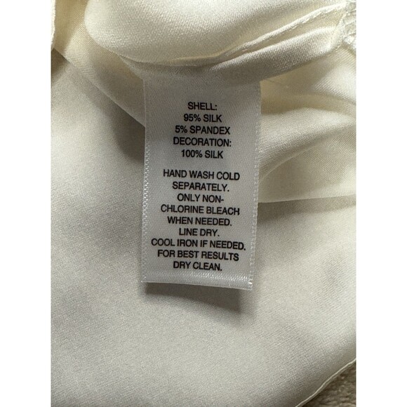White House Black Market Silk Stretch Blouse Size 8 Ivory Ruffle Short Sleeve - Picture 5 of 8